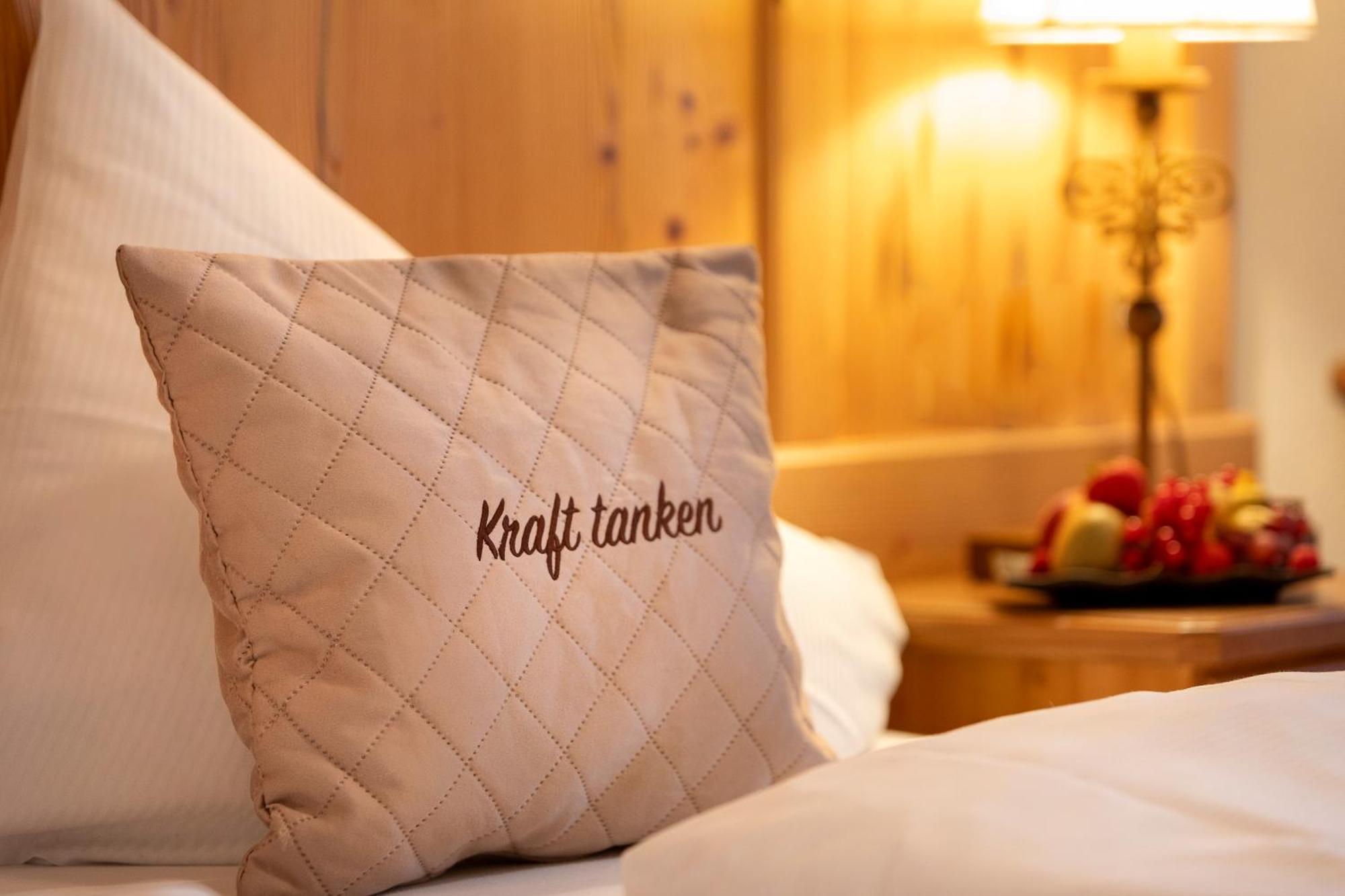 Aktivhotel Alpendorf Sankt Johann im Pongau Ngoại thất bức ảnh