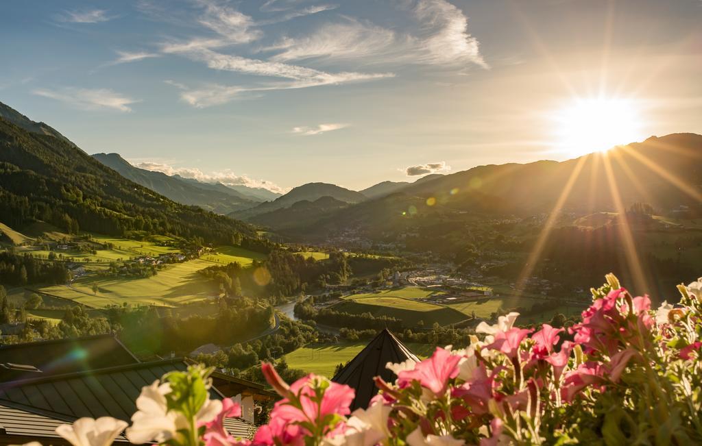 Aktivhotel Alpendorf Sankt Johann im Pongau Ngoại thất bức ảnh